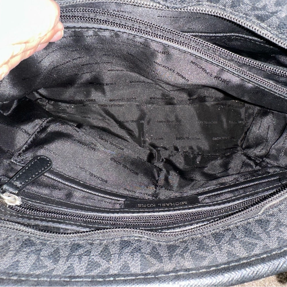 MK jet Set Small Tote Bag - Picture 14 of 14